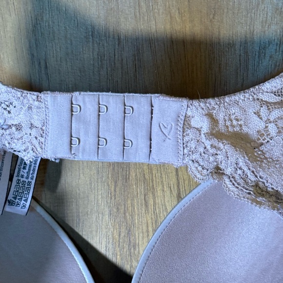 Victoria’s Secret Elegant Tan Lace Trim Bra - Picture 7 of 7